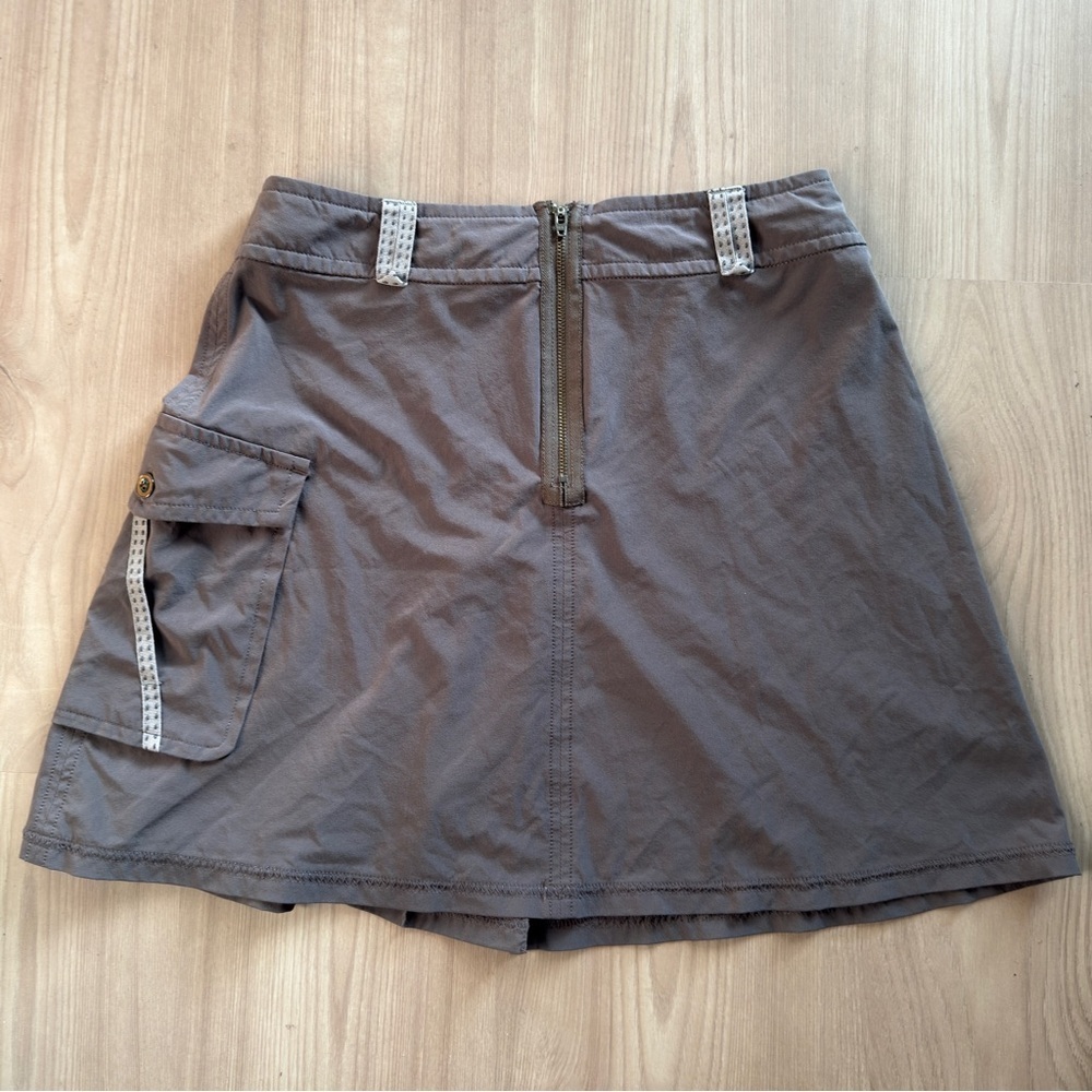 Title Nine Women's Gray Cargo Skirt - Picture 2 of 5